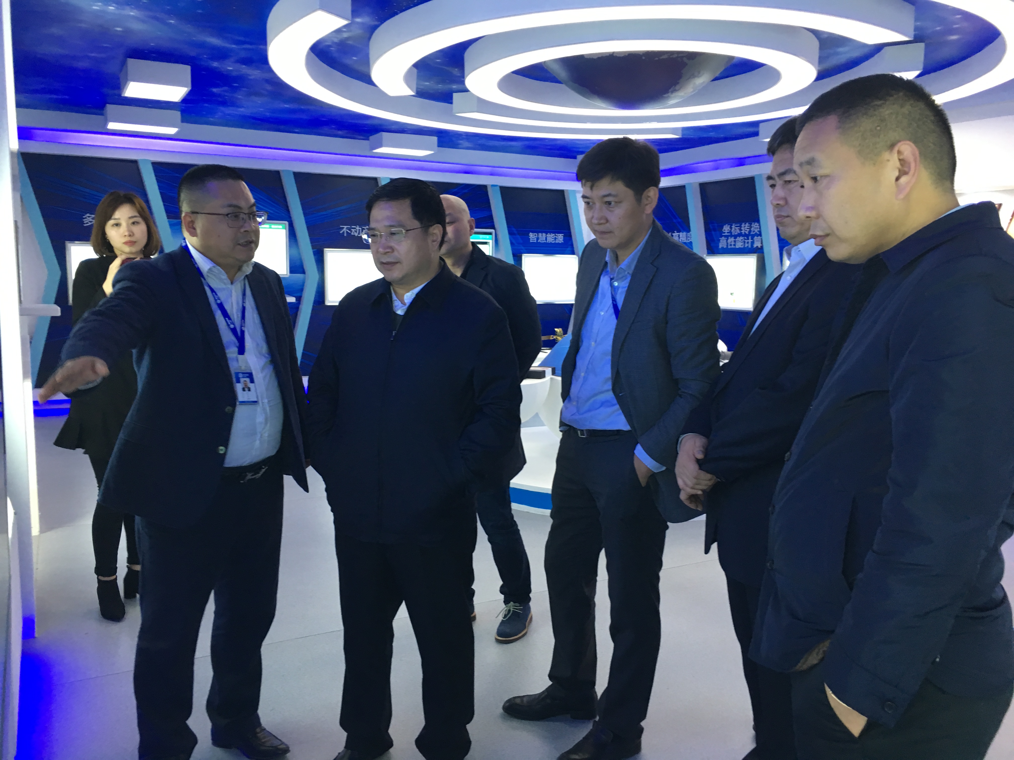 驻马店市委常委、市委秘书长李国胜调研武汉大学科技园